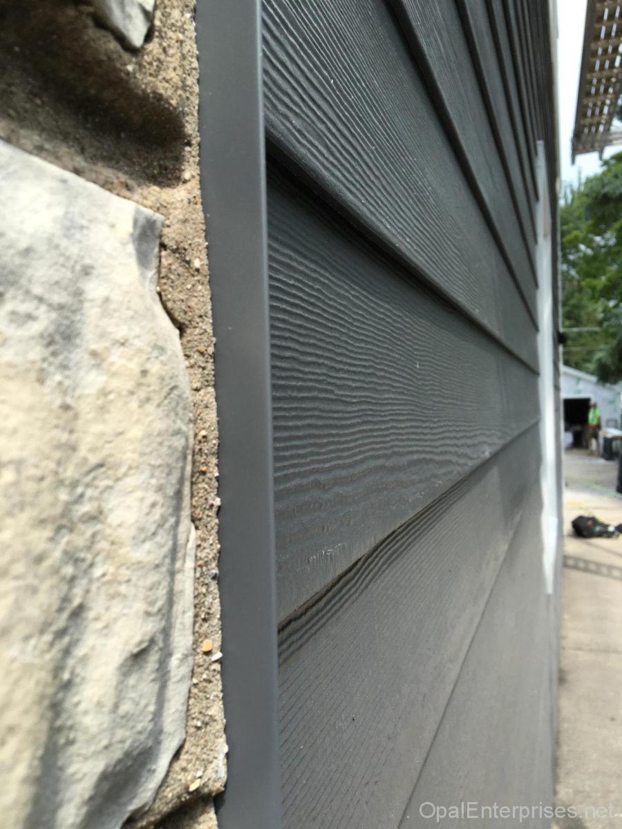 James Hardie Night Gray plank lap siding